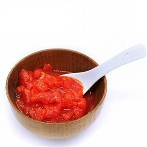 Коцкице парадајза у конзерви